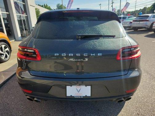 2017 Porsche Macan S