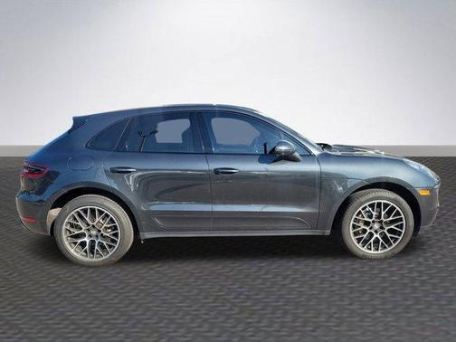 2017 Porsche Macan S