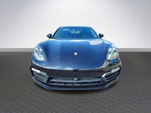 2018 Porsche Panamera Turbo