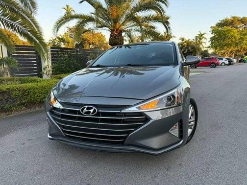 2019 Hyundai ELANTRA SEL