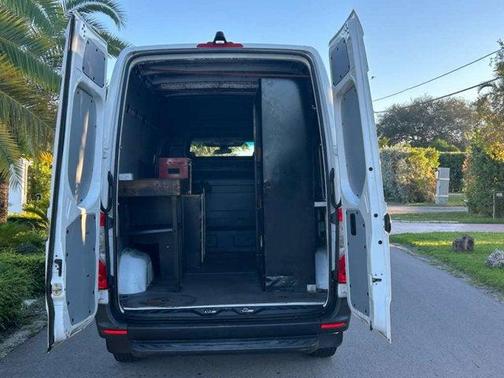 2020 Mercedes-Benz Sprinter 2500 Standard Roof