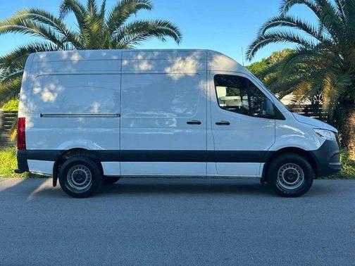 2020 Mercedes-Benz Sprinter 2500 Standard Roof