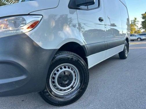 2020 Mercedes-Benz Sprinter 2500 Standard Roof