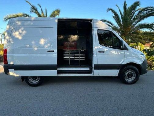 2020 Mercedes-Benz Sprinter 2500 Standard Roof