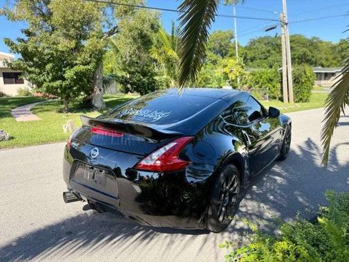 2009 Nissan 370Z Base