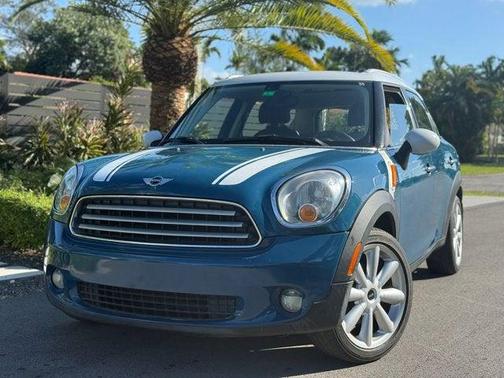 2011 MINI Cooper Countryman Base
