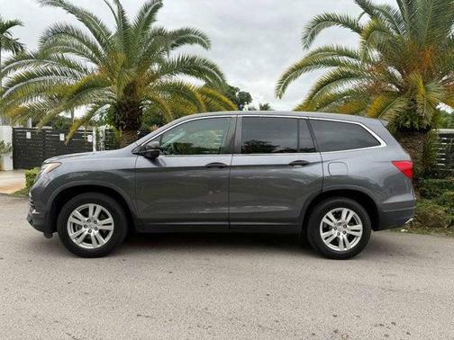 2016 Honda Pilot LX