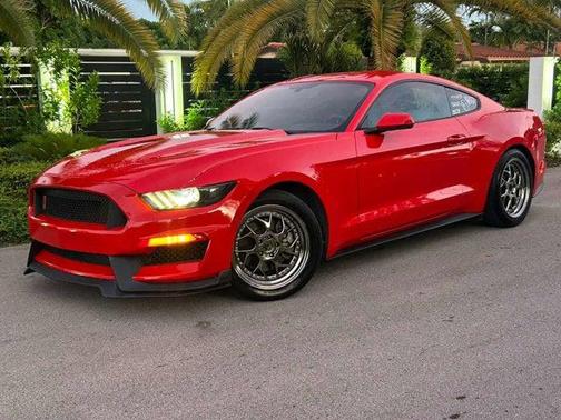 2015 Ford Mustang EcoBoost Premium