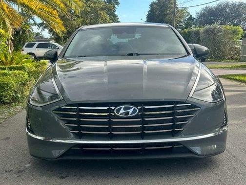 2020 Hyundai SONATA SE