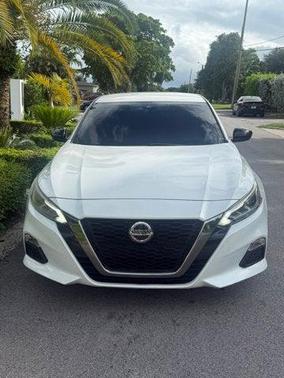 2020 Nissan Altima SR FWD