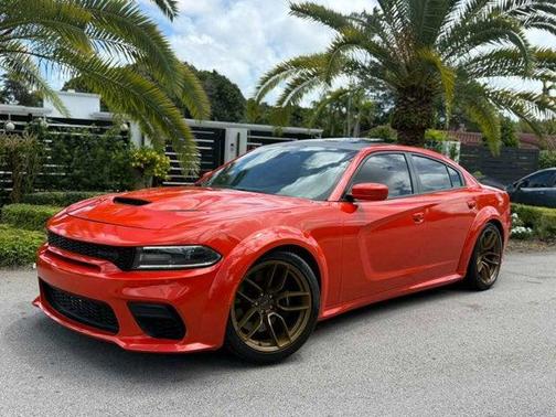 Go Mango 2017 Dodge Charger Daytona 392 RWD