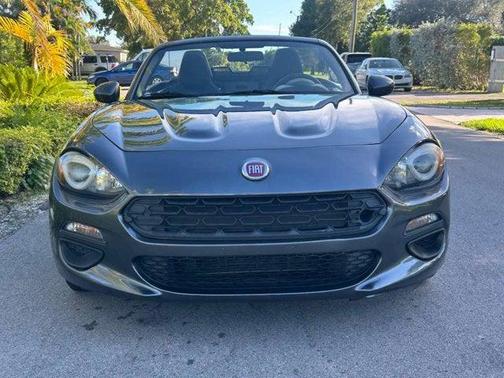 2017 FIAT 124 Spider Base