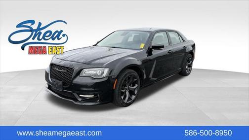 2022 Chrysler 300 Touring