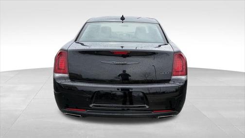 2022 Chrysler 300 Touring