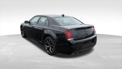 2022 Chrysler 300 Touring