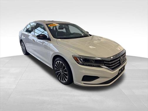 2022 Volkswagen Passat 2.0T Limited Edition