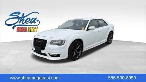 2022 Chrysler 300 Touring
