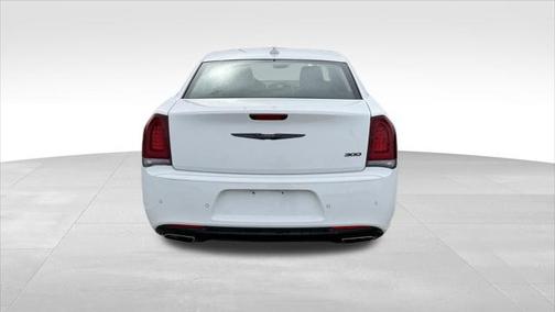 2022 Chrysler 300 Touring