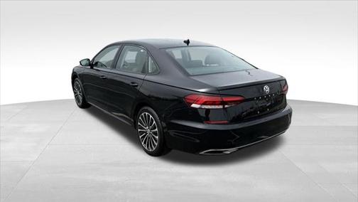 2022 Volkswagen Passat 2.0T Limited Edition