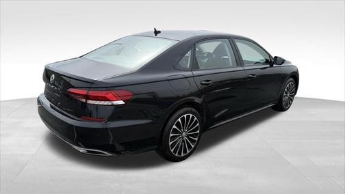 2022 Volkswagen Passat 2.0T Limited Edition