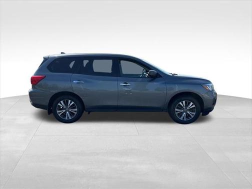 2020 Nissan Pathfinder S 4WD