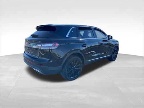 2021 Lincoln Nautilus Reserve