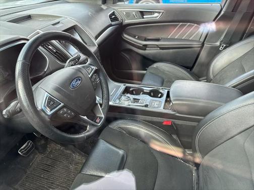 2020 Ford Edge ST
