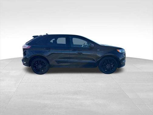 2022 Ford Edge ST Line