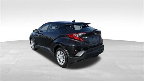 2022 Toyota C-HR XLE