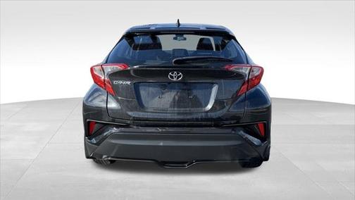 2022 Toyota C-HR XLE