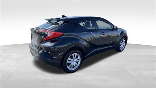 2022 Toyota C-HR XLE