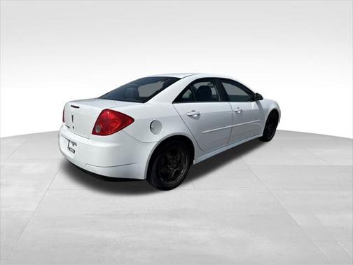2010 Pontiac G6 Base