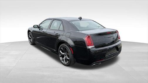 2022 Chrysler 300 Touring