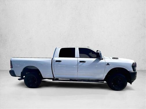 2025 RAM 2500 Tradesman Crew Cab 4x4 6'4' Box