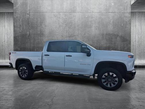 2022 Chevrolet Silverado 2500 Custom