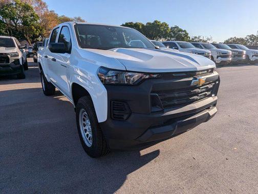 2025 Chevrolet Colorado WT