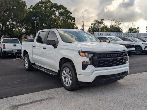 2025 Chevrolet Silverado 1500 Custom