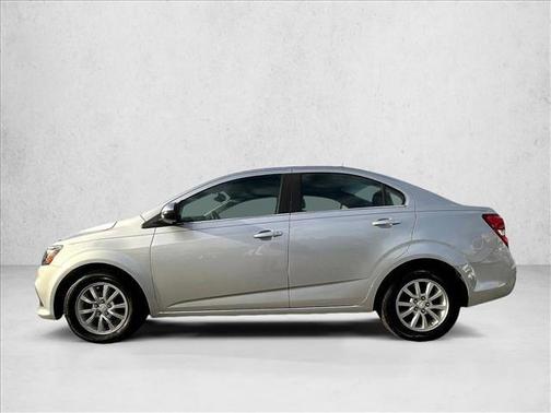 2020 Chevrolet Sonic FWD Sedan LT