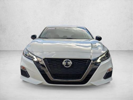 2021 Nissan Altima SR FWD
