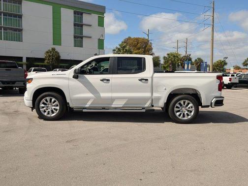 2025 Chevrolet Silverado 1500 Custom