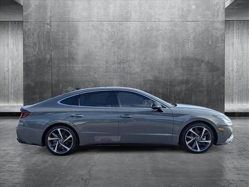 2022 Hyundai SONATA SEL Plus