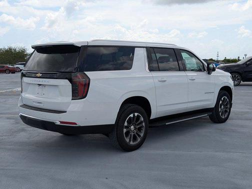 2025 Chevrolet Suburban LS