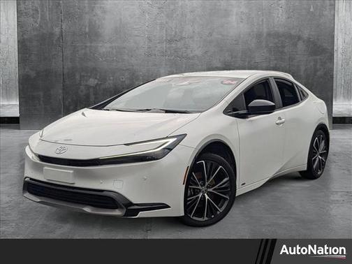 2024 Toyota Prius XLE