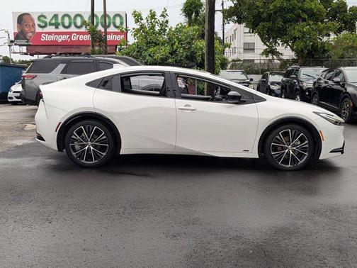 2024 Toyota Prius XLE