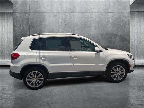 2012 Volkswagen Tiguan SE