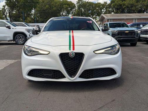 2019 Alfa Romeo Giulia Base