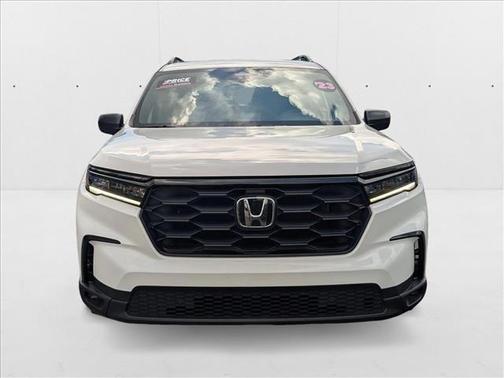 2023 Honda Pilot 2WD Sport