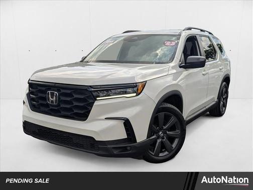2023 Honda Pilot 2WD Sport