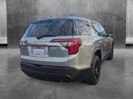 2023 GMC Acadia AWD AT4