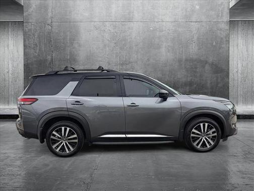 2024 Nissan Pathfinder Platinum 4WD
